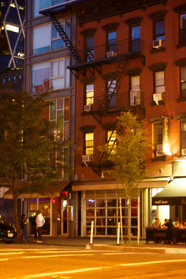 The closed-up exterior of Luna Sur